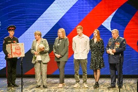 Чествование представителей воинских династий прошло в Союзе женщин Новосибирской области.
