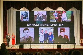 Чествование представителей воинских династий прошло в Союзе женщин Новосибирской области.