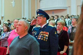 Чествование представителей воинских династий прошло в Союзе женщин Новосибирской области.