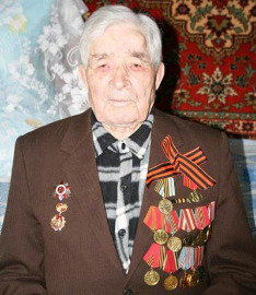 Члены Союза женщин Венгеровского района Новосибирской области поздравили Лобкова Кузьму Константиновича с 100-летним юбилеем.