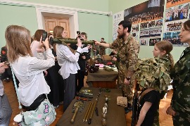 Чествование представителей воинских династий прошло в Союзе женщин Новосибирской области.