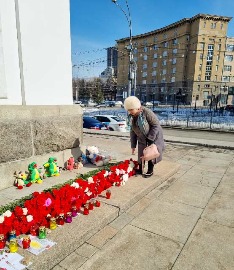 24 марта 2024 года. День общенационального траура по жертвам теракта в подмосковном «Крокус Сити Холле». Мы скорбим со всей страной.  