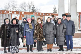 Очередной этап акции «Золотое сердце России. Фронтовые и трудовые династии» прошел в Карасукском районном отделении Союза женщин НСО.