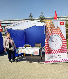 Активисты женского движения приняли участие в городском семейном фестивале общенациональных культурных традиций и духовных ценностей «Пасхальная палитра».