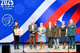 Чествование представителей воинских династий прошло в Союзе женщин Новосибирской области.