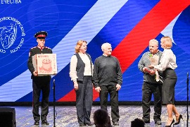 Чествование представителей воинских династий прошло в Союзе женщин Новосибирской области.