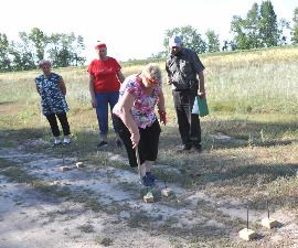 Активисты местного отделения Союза женщин Карасукского района провели спортивную игру «Зарница» – по-взрослому». 