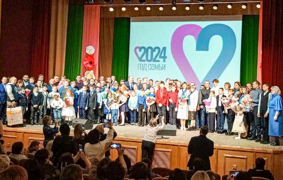 Шестнадцатый сход сельских женщин прошел в Чановском районе Шестнадцатый сход сельских женщин прошел в Чановском районе