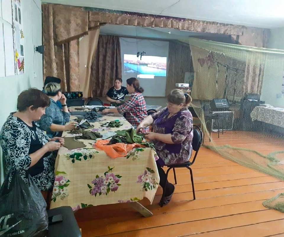 Сузунская районная женская общественная организация «Виринея» продолжает активное участие в акции «Своих не бросаем».