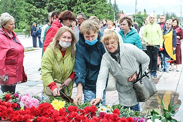 Искитим.Акция "Свеча Памяти".