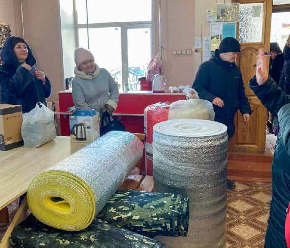 Члены МОО «Координационный совет женщин» Чановского района принимают активное участие в акции «Тепло матери – фронту». Члены МОО «Координационный совет женщин» Чановского района принимают активное участие в акции «Тепло матери – фронту».