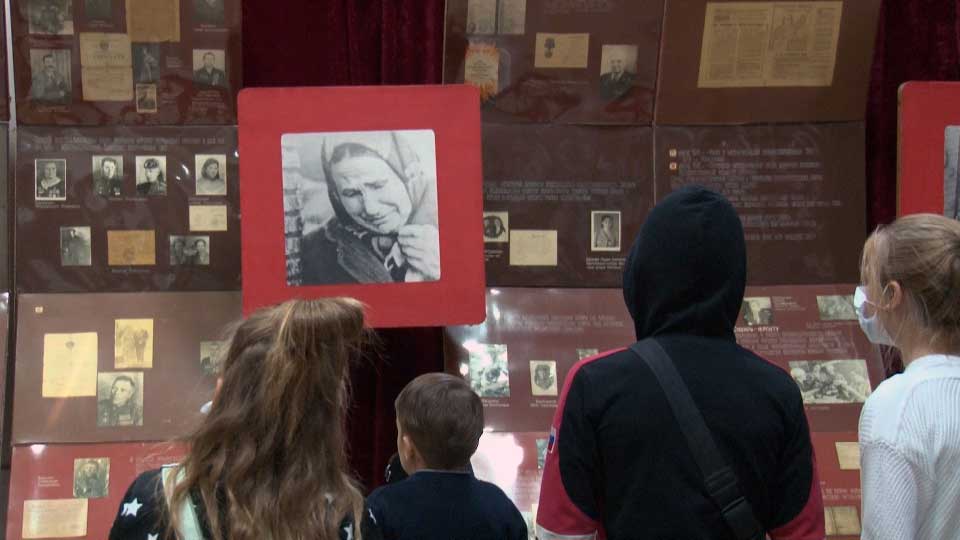 Союз женщин г. Искитима провел акцию «Соберем ребенка в школу».