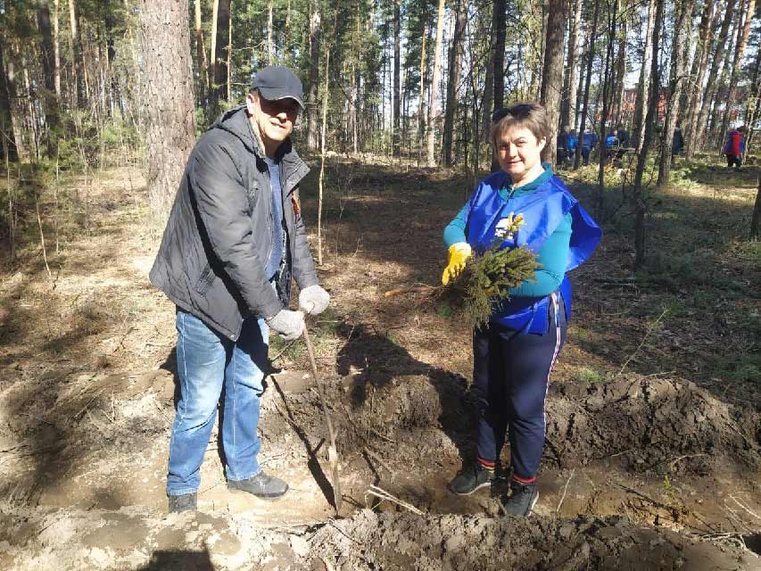 В-Сузунском-районе-прошла-акция-Сад-памяти.jpg